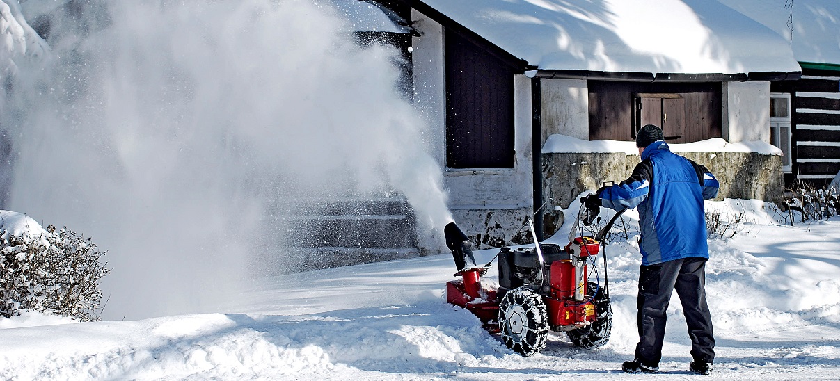 Stroje DAKR pro zimní úklid sněhu